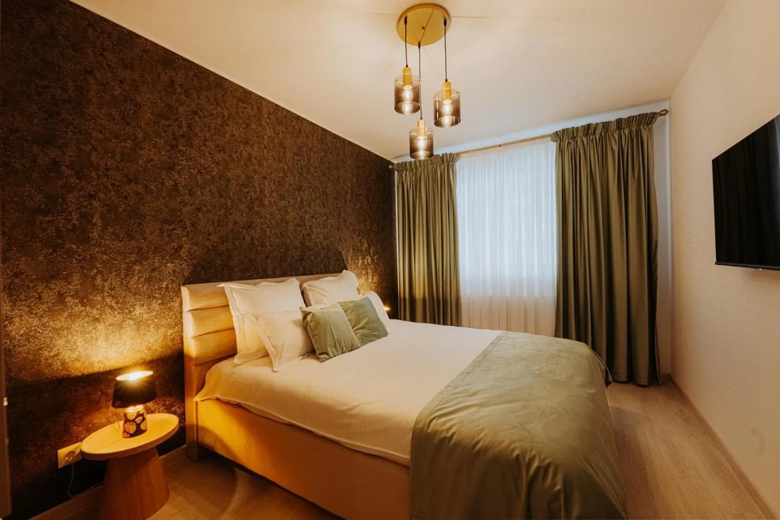 Mara Apartments&Studios Hils Bucharest 0*,