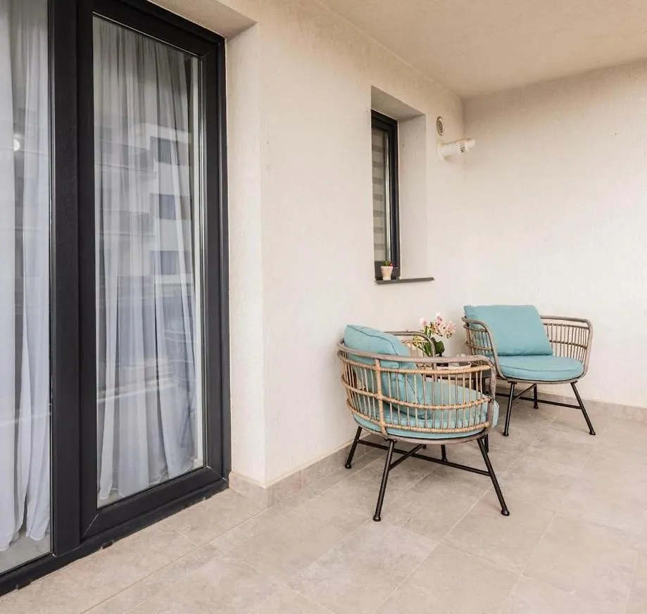 Mara Apartments&Studios Hils Bucharest Apartment