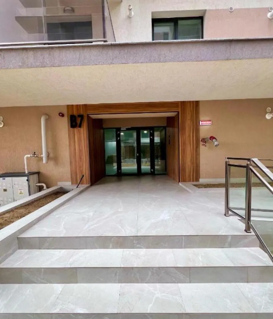 Mara Apartments&Studios Hils Bucharest 0*,  Romania